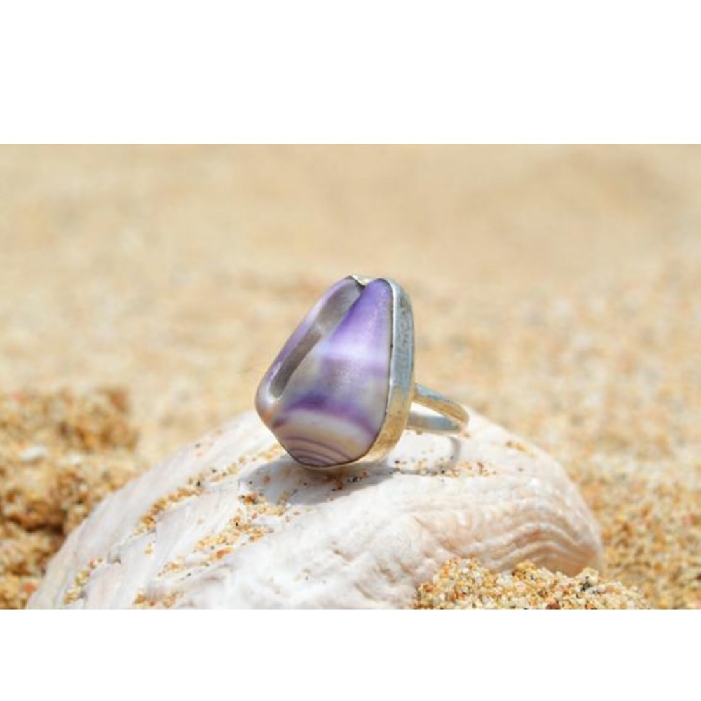 Seashell cone ring